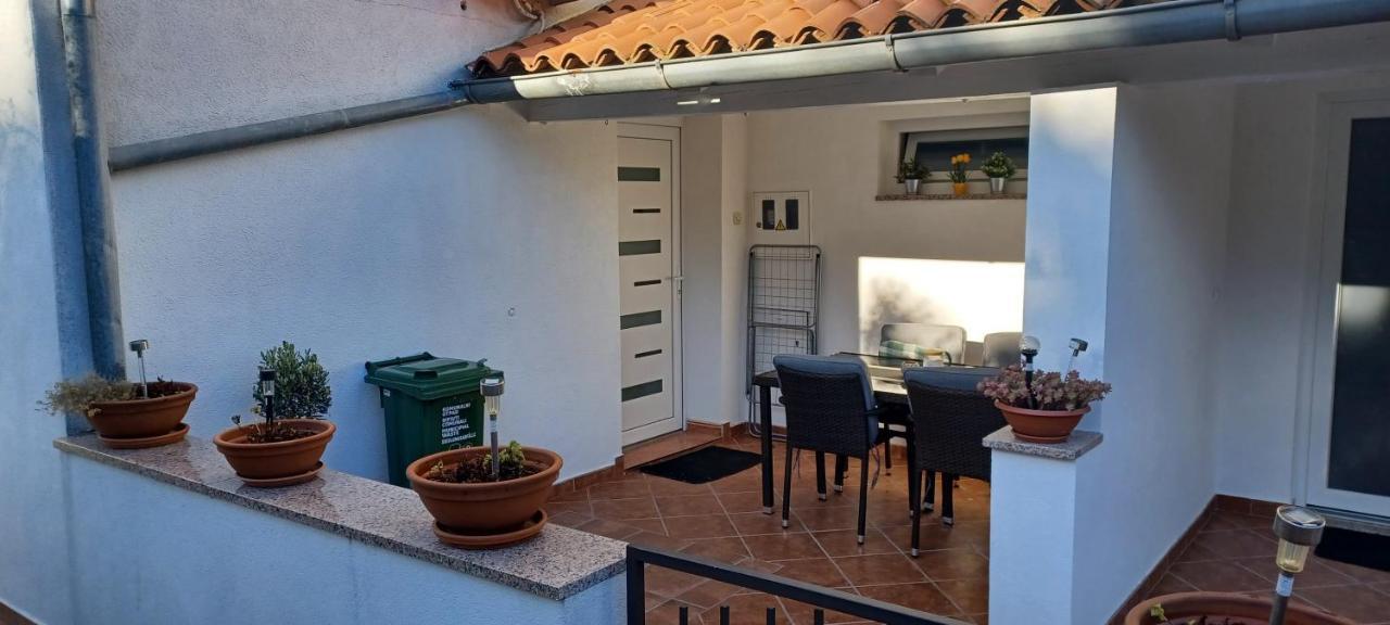 Karmelo Appartment Davorka Rovinj Exterior photo